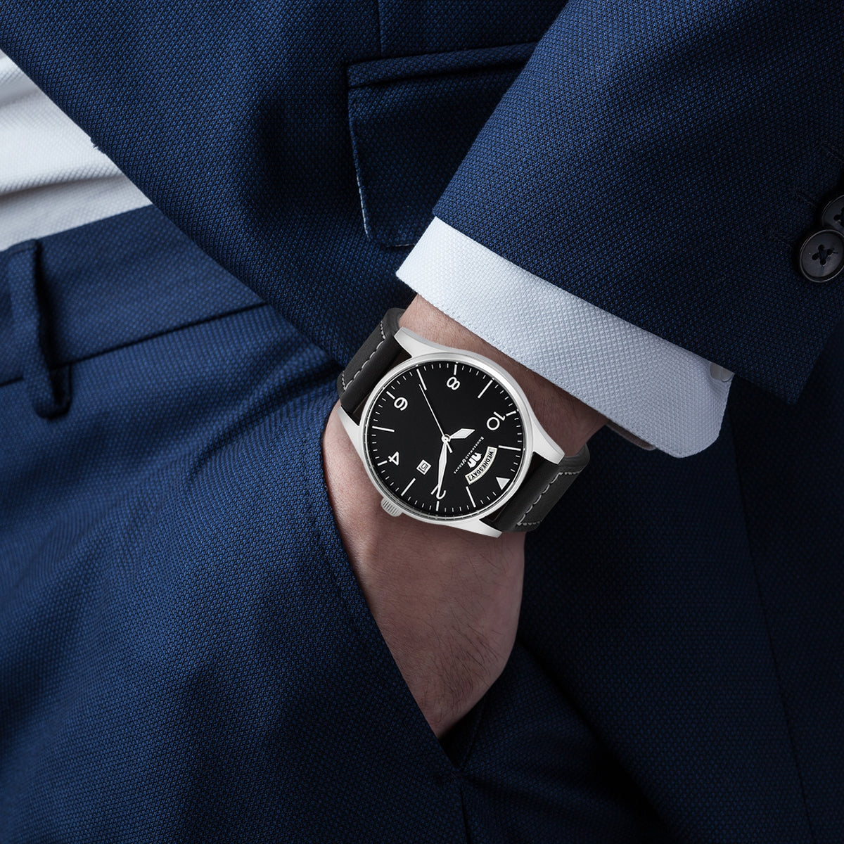 
                  
                    Herren Chronograph silber Echtleder schwarz
                  
                